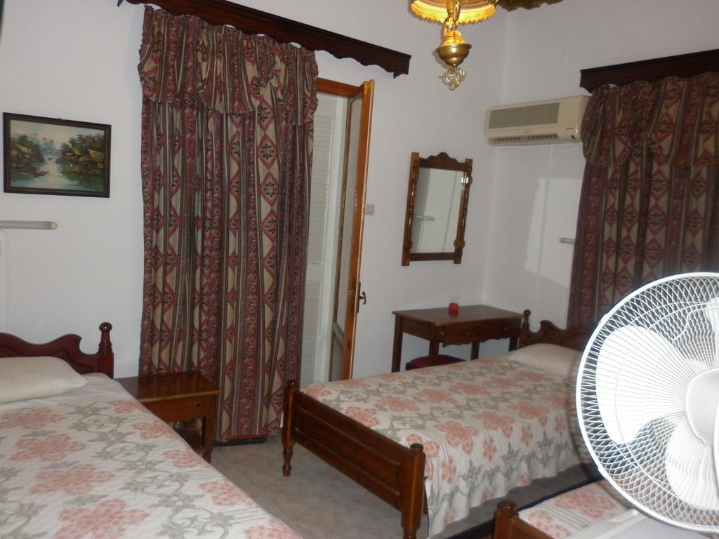 Miramare Hotel Lakkíon Pokoj fotografie