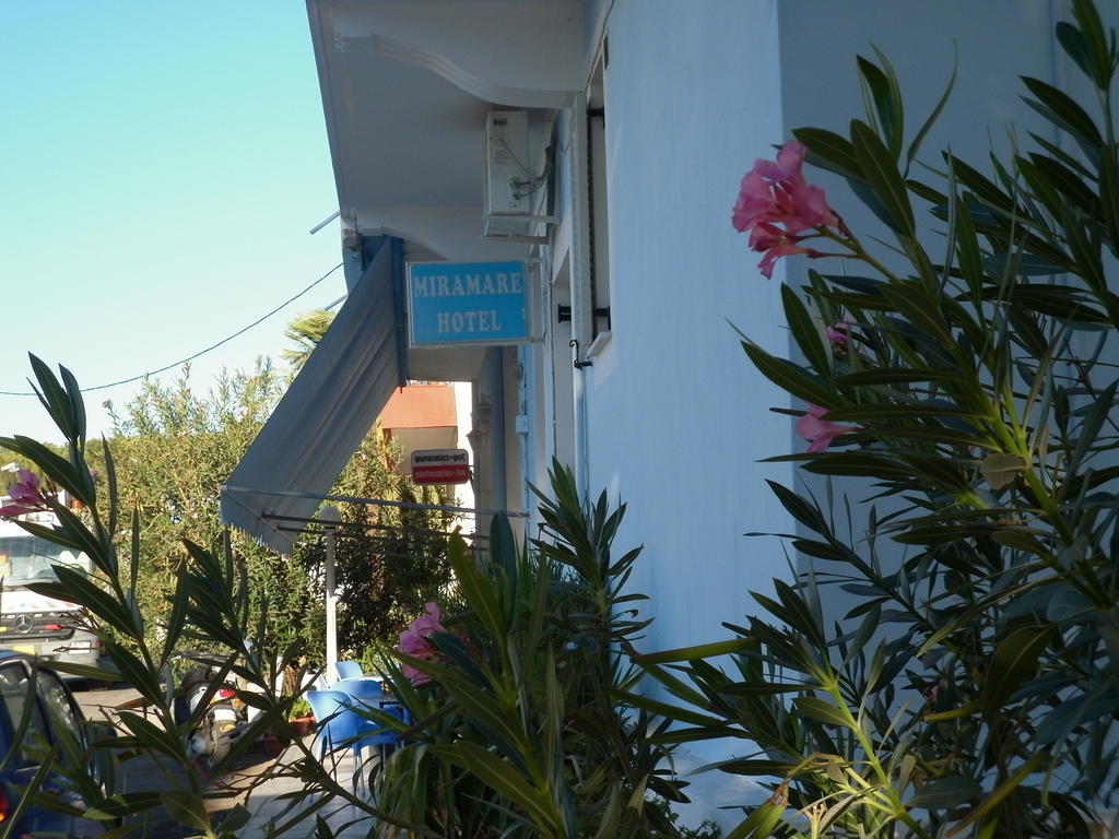 Miramare Hotel Lakkíon Exteriér fotografie